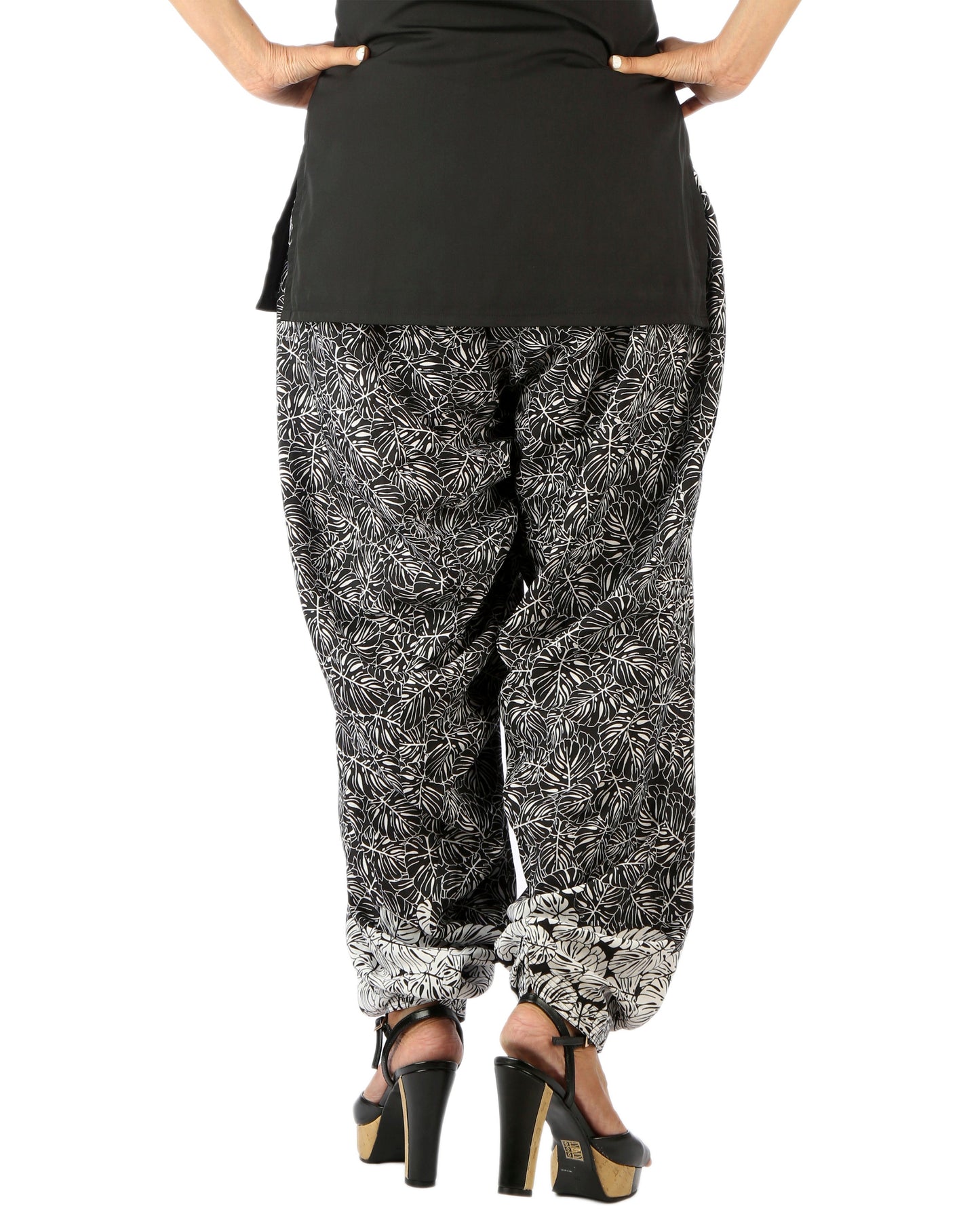 DeeVineeTi Women's Blended Crepe Black Printed FreeSize Patiala Salwar DVSR0010 Back