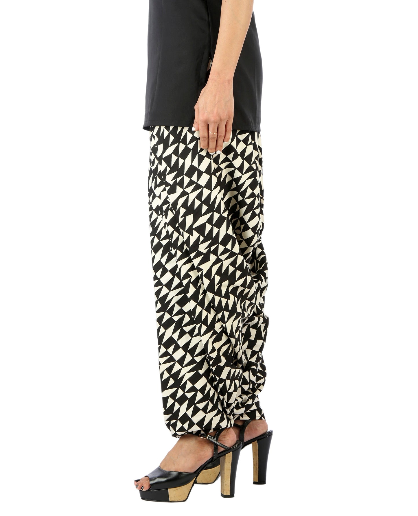 DeeVineeTi Women's Crepe Black Geometric Print FreeSize Patiala Salwar DVSR0003 Left