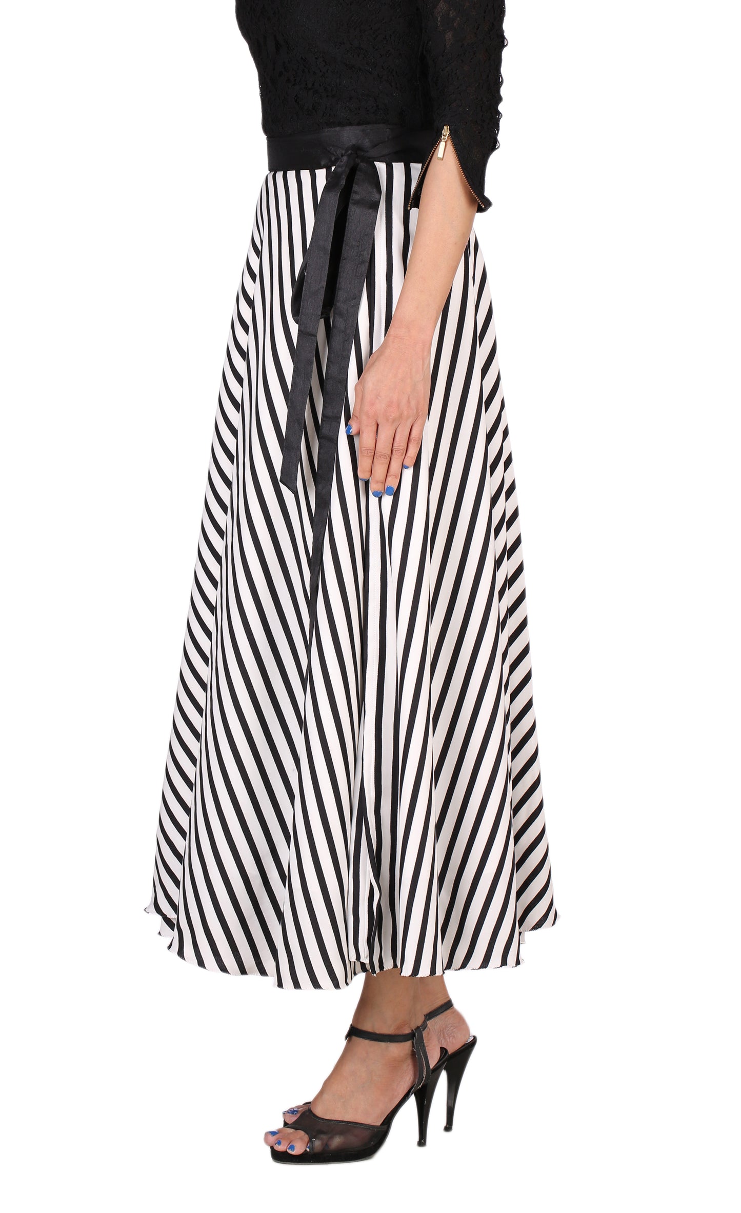 Black and Off-White Striped Wrap Skirt Free Size WA000166